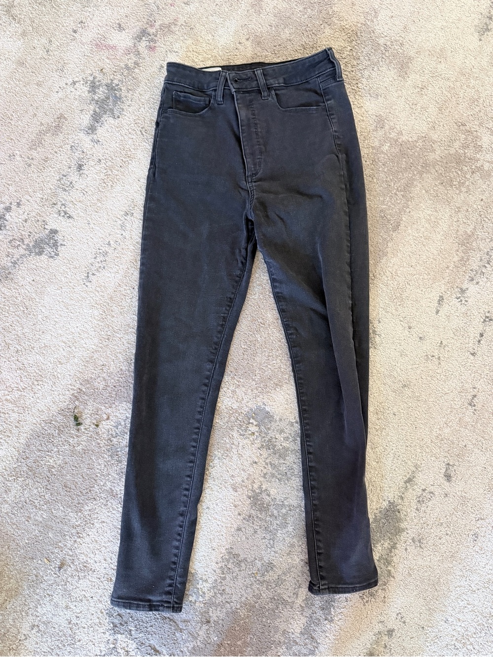GAP Women's Skinny Jegging Sky High Jeans in Washed Black
